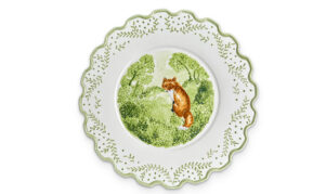 Foxy 12" Scalloped Charger